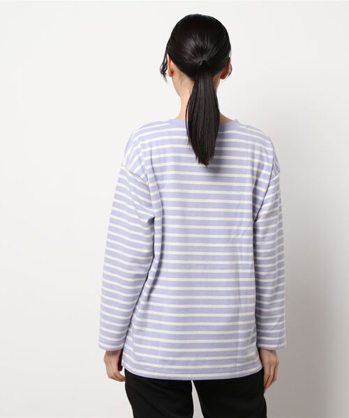 Samansa Mos2(サマンサ モスモス)の「ポンチボーダー裏起毛Tシャツ(Tシャツ/カットソー・レディース・ブラック/ベージュ/オフホワイト/ラベンダー・フリ-)」の6枚目の写真