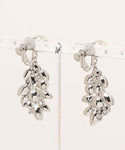 Placebo（プラシーボ）の「マニョリヤ パールイヤリング（イヤリング・レディース・シルバー・F）」の3枚目の写真