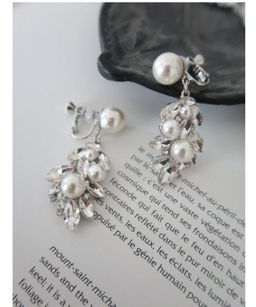 Placebo（プラシーボ）の「マニョリヤ パールイヤリング（イヤリング・レディース・シルバー・F）」の9枚目の写真