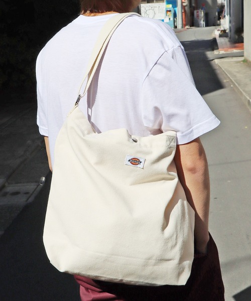 Dickies(ディッキーズ)の「Dickies/ディッキーズ DK LOGO TC CANVAS 2WAY SHOULDER BAG キャンバス ショルダーバッグ(ショルダーバッグ・メンズ・アイボリー系/アイボリー系1/アイボリー系2・FREE)」の19枚目の写真