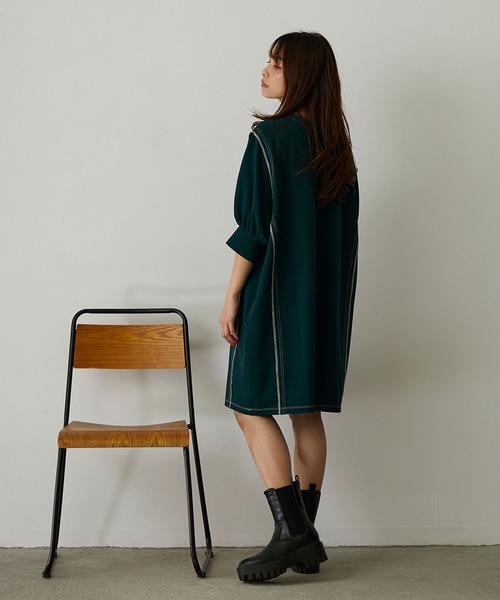179/WG(イチナナキュウダブルジー)の「配色ステッチワンピース(ワンピース・レディース・ベージュ/ブルー/グリーン・MEDIUM)」の19枚目の写真