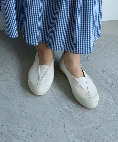 note et silence (ノートエシロンス)の「▲moon star LITE BALLET(スリッポン・レディース・ブラック/キナリ・24.0cm/22.0cm/23.0cm)」の2枚目の写真
