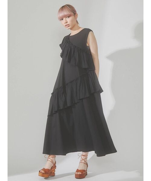 merry jenny（メリージェニー）の「アシメフリルカットロングワンピース（ワンピース・レディース・オフホワイト/ブラック/ベージュ・FREE）」の9枚目の写真