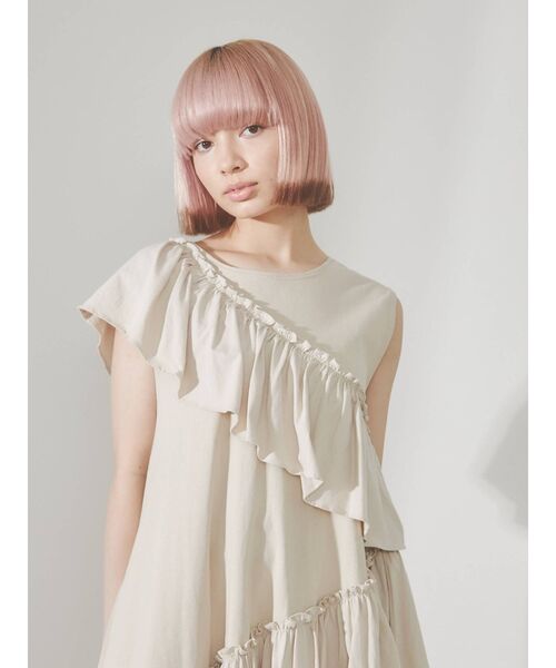 merry jenny（メリージェニー）の「アシメフリルカットロングワンピース（ワンピース・レディース・オフホワイト/ブラック/ベージュ・FREE）」の14枚目の写真