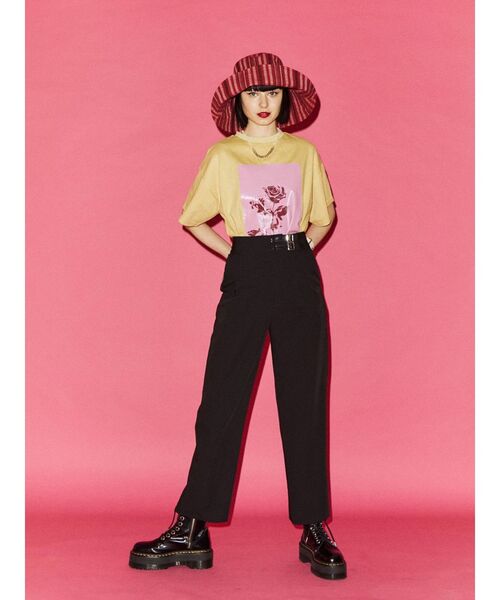 jouetie(ジュエティ)の「ローズフォト BIG Tシャツ(Tシャツ/カットソー・レディース・ブラック/オフホワイト/イエロー・MEDIUM)」の12枚目の写真