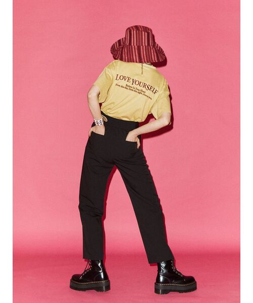 jouetie(ジュエティ)の「ローズフォト BIG Tシャツ(Tシャツ/カットソー・レディース・ブラック/オフホワイト/イエロー・MEDIUM)」の13枚目の写真