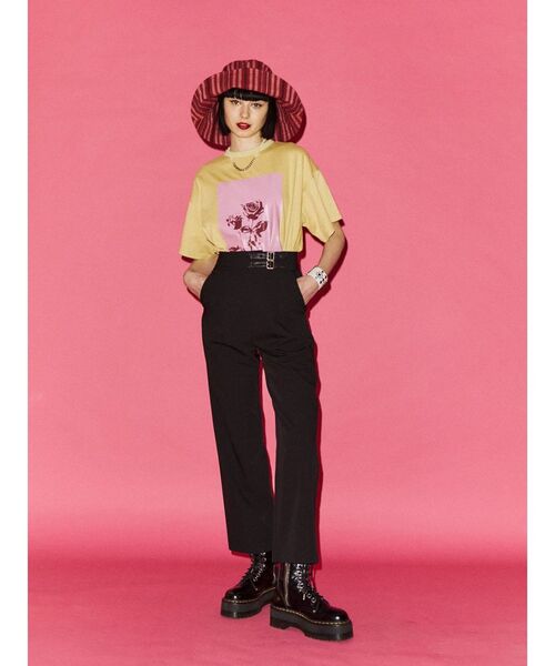 jouetie(ジュエティ)の「ローズフォト BIG Tシャツ(Tシャツ/カットソー・レディース・ブラック/オフホワイト/イエロー・MEDIUM)」の14枚目の写真