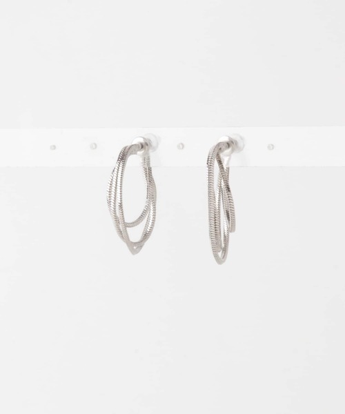 SMELLY(スメリー)の「トリプルスネークチェーンフープピアス(ピアス(両耳用)・レディース・シルバー/ゴールド・-)」の7枚目の写真