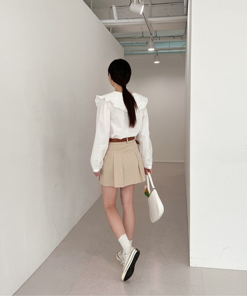 by muni:r（バイ ムニール）の「ビッグカラーフリルブラウス（シャツ/ブラウス・レディース・ベージュ/ブルー/アイボリー・FREE）」の9枚目の写真