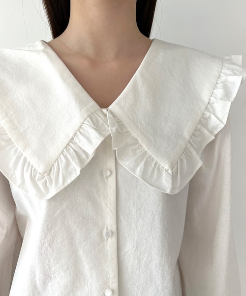 by muni:r（バイ ムニール）の「ビッグカラーフリルブラウス（シャツ/ブラウス・レディース・ベージュ/ブルー/アイボリー・FREE）」の20枚目の写真