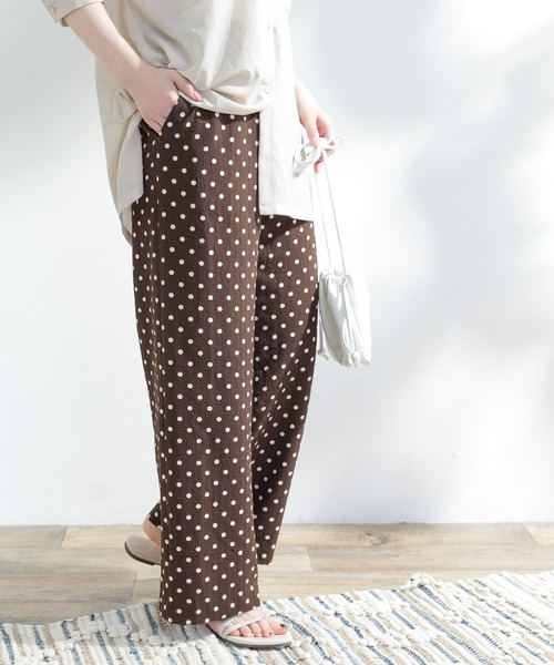 F by ROSSO（エフバイロッソ）の「F by ROSSO　ドットセミワイドパンツ（その他パンツ・レディース・ブラック/ブラウン・36/38）」の4枚目の写真