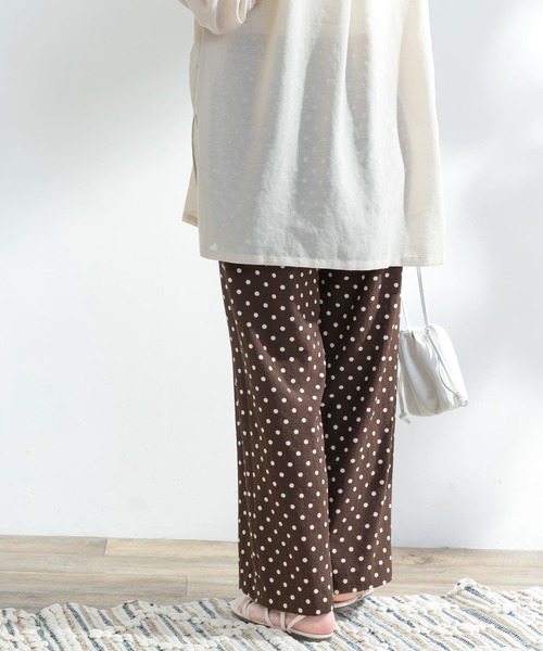 F by ROSSO（エフバイロッソ）の「F by ROSSO　ドットセミワイドパンツ（その他パンツ・レディース・ブラック/ブラウン・36/38）」の6枚目の写真