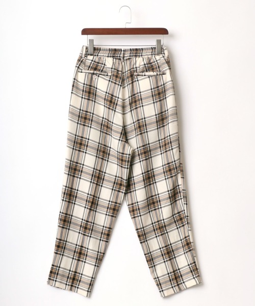 Lazar(ラザル)の「Wide Tapered Slacks/ワイドテーパードスラックス/センタープレス タックワイドパンツ(スラックス・メンズ・ブラック/ホワイト系その他/ベージュ系その他/ブラウン系その他/グレー系その他/グレー系その他2/ブラック系その他・M/L)」の8枚目の写真
