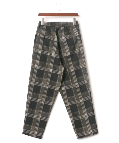 Lazar(ラザル)の「Wide Tapered Slacks/ワイドテーパードスラックス/センタープレス タックワイドパンツ(スラックス・メンズ・ブラック/ホワイト系その他/ベージュ系その他/ブラウン系その他/グレー系その他/グレー系その他2/ブラック系その他・M/L)」の12枚目の写真