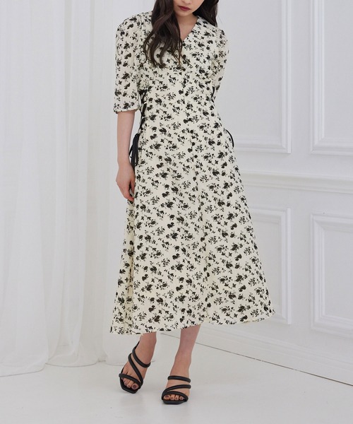 ANDGEEBEE（アンジービー）の「レースアップフラワーワンピ（ワンピース・レディース・アイボリー/ホワイト・MEDIUM）」の8枚目の写真