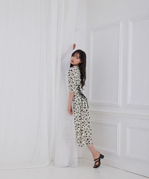 ANDGEEBEE（アンジービー）の「レースアップフラワーワンピ（ワンピース・レディース・アイボリー/ホワイト・MEDIUM）」の20枚目の写真