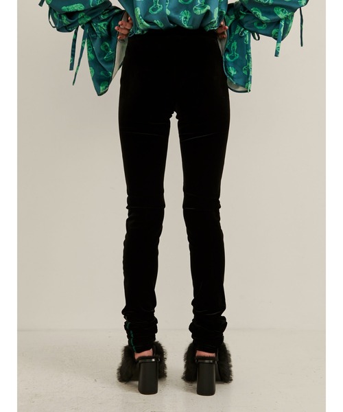 PAMEO POSE（パメオポーズ）の「Velor Loose Leggings（レギンス/スパッツ・レディース・ブラック/ブラウン・FREE）」の5枚目の写真