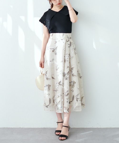natural couture(ナチュラルクチュール)の「オパールフラワーアシメタックスカート(スカート・レディース・ブラック/ライトベージュ/ブルー・FREE)」の16枚目の写真
