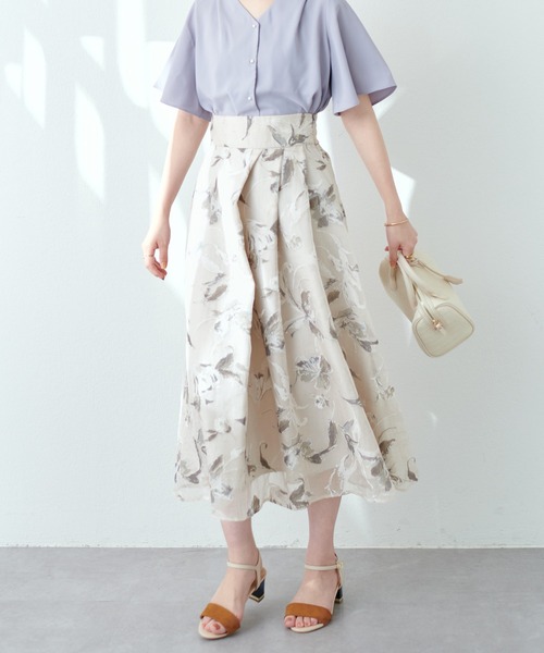 natural couture(ナチュラルクチュール)の「オパールフラワーアシメタックスカート(スカート・レディース・ブラック/ライトベージュ/ブルー・FREE)」の17枚目の写真