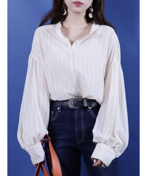 EVRIS(エヴリス)の「ストライプシアーシャツ(シャツ/ブラウス・レディース・ブラック/アイボリー/オレンジ・FREE)」の2枚目の写真