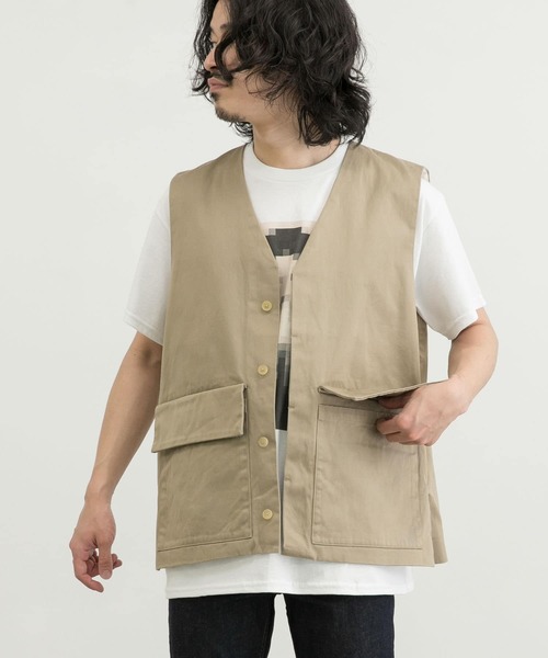 URBAN RESEARCH(アーバンリサーチ)の「ウェポンオーバーVネックベスト(ベスト・メンズ・ベージュ/ネイビー/ホワイト系その他・LARGE/MEDIUM)」の16枚目の写真