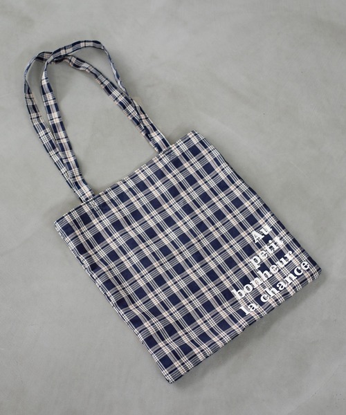 LEPSIM(レプシィム)の「アソートプリントトートバッグ 344089(トートバッグ・レディース・グレー/ピンク/イエロー/ブルー/ブラック系その他/ストライプ/オフホワイト/ネイビー・ONE SIZE)」の4枚目の写真