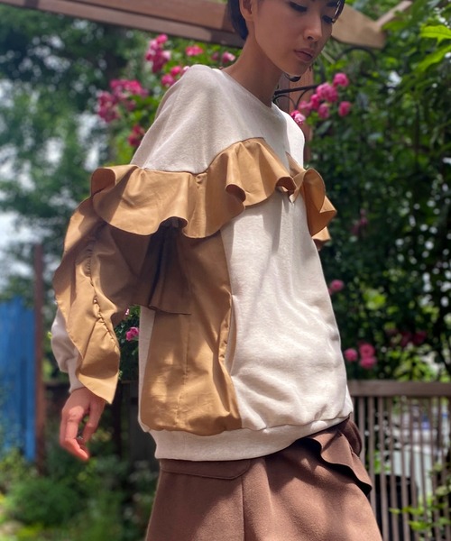 AVIE フリルデザインスウェット AVIE（アビィ） トレーナー スウェット フリルデザインスウェット