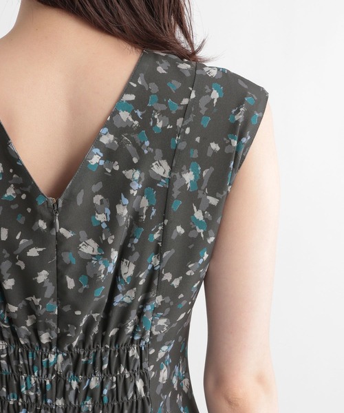 Andemiu（アンデミュウ）の「ストーンドットノースリーブワンピース344007（ワンピース・レディース・チャコールグレー/ブルー/キャメル・FREE）」の11枚目の写真