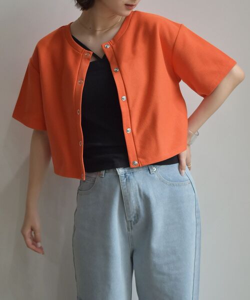 RETRO GIRL(レトロガール)の「半袖ドットテレコカーデ(Tシャツ/カットソー・レディース・チャコールグレー/グリーン/オフホワイト/オレンジ/イエロー・FREE)」の5枚目の写真