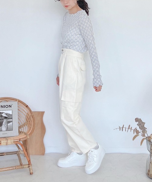 AS KNOW AS plus(アズノゥアズプラス)の「♪ポケット ファティーグパンツ(カーゴパンツ・レディース・アイボリー/ブラック/モカ/グリーン・FREE)」の6枚目の写真