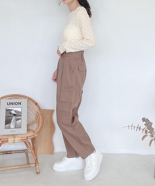 AS KNOW AS plus(アズノゥアズプラス)の「♪ポケット ファティーグパンツ(カーゴパンツ・レディース・アイボリー/ブラック/モカ/グリーン・FREE)」の17枚目の写真