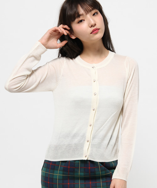 one after another NICE CLAUP(ワンアフターアナザーナイスクラップ)の「【ナイスクラップ】シェルボタンカーディガン(カーディガン/ボレロ・レディース・レッド/ネイビー/オフホワイト/イエロー/グレー・FREE)」の2枚目の写真