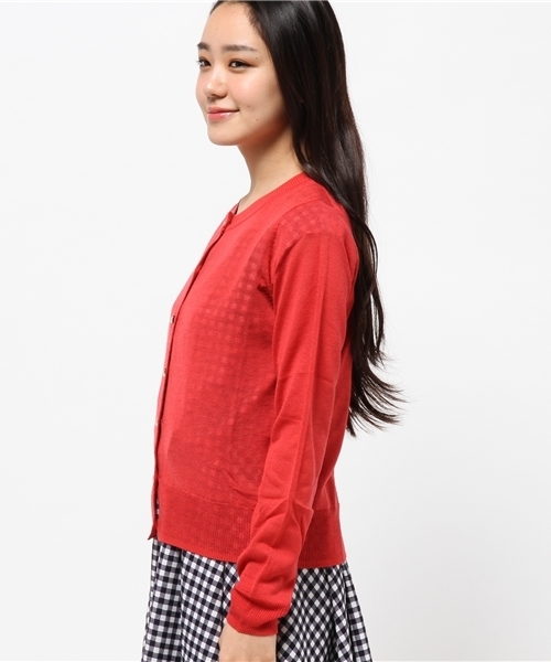 one after another NICE CLAUP(ワンアフターアナザーナイスクラップ)の「【ナイスクラップ】シェルボタンカーディガン(カーディガン/ボレロ・レディース・レッド/ネイビー/オフホワイト/イエロー/グレー・FREE)」の7枚目の写真