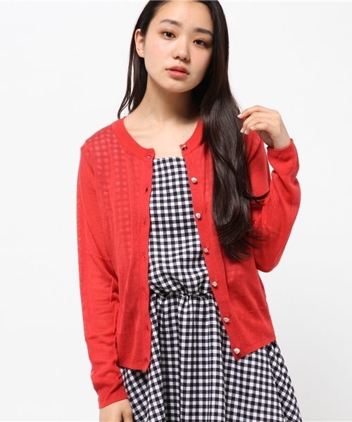 one after another NICE CLAUP(ワンアフターアナザーナイスクラップ)の「【ナイスクラップ】シェルボタンカーディガン(カーディガン/ボレロ・レディース・レッド/ネイビー/オフホワイト/イエロー/グレー・FREE)」の9枚目の写真