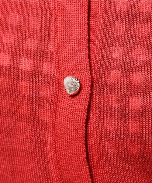 one after another NICE CLAUP(ワンアフターアナザーナイスクラップ)の「【ナイスクラップ】シェルボタンカーディガン(カーディガン/ボレロ・レディース・レッド/ネイビー/オフホワイト/イエロー/グレー・FREE)」の13枚目の写真