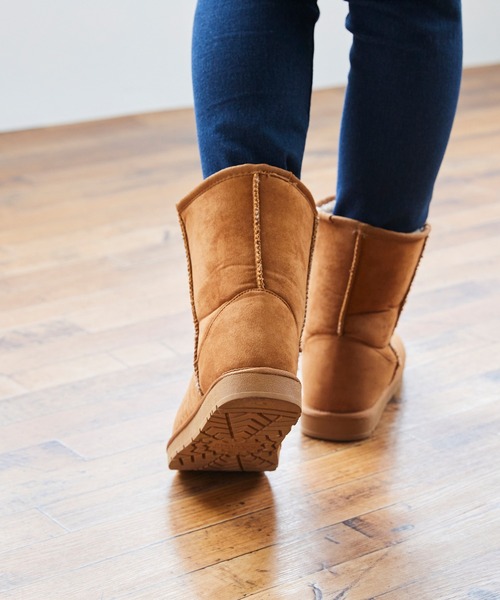 mooimooi（モーイモーイ）の「防寒 撥水 ショートムートンブーツ（ブーツ・レディース・チャコールグレー/ブラック/ダークブラウン/ベージュ/ブルー/ホワイト系その他/キャメル・LL/3L/4L/S/M/L）」の16枚目の写真