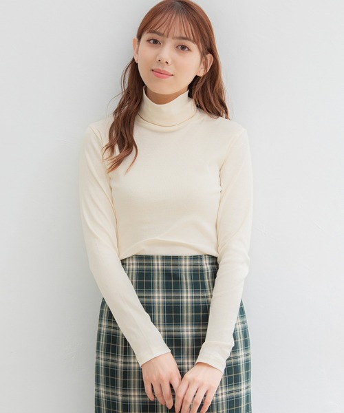 Honeys(ハニーズ)の「フライスタートル(Tシャツ/カットソー・レディース・アイボリー/ブラック/オフホワイト/ネイビー・S/LL/L/M)」の3枚目の写真