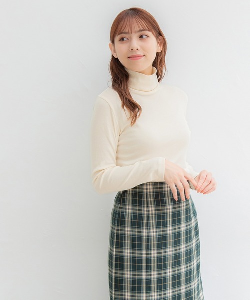 Honeys(ハニーズ)の「フライスタートル(Tシャツ/カットソー・レディース・アイボリー/ブラック/オフホワイト/ネイビー・S/LL/L/M)」の9枚目の写真