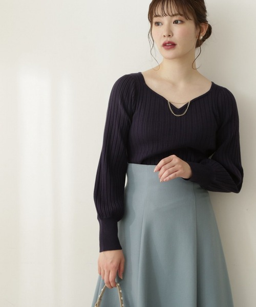 PROPORTION BODY DRESSING(プロポーションボディドレッシング)の「ハートカットチェーン付きニット / 1212270909(ニット/セーター・レディース・グレー/ベージュ/オフホワイト/ネイビー・MEDIUM/SMALL)」の4枚目の写真