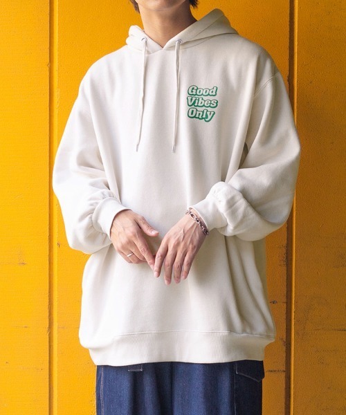 PairPair（ペアペア）の「ロゴ入りBIGフーディー（パーカー・レディース・ブラック/アイボリー・LARGE/MEDIUM）」の6枚目の写真