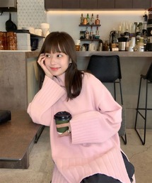 タートルネックサイドスリットオーバーニット