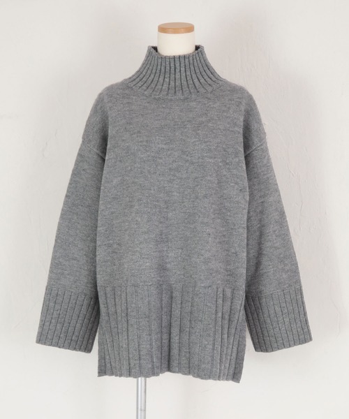 titivate（ティティベイト）の「ﾀｰﾄﾙﾈｯｸｻｲﾄﾞｽﾘｯﾄｵｰﾊﾞｰﾆｯﾄ（ニット