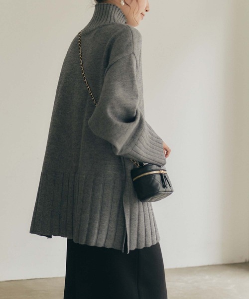 titivate（ティティベイト）の「ﾀｰﾄﾙﾈｯｸｻｲﾄﾞｽﾘｯﾄｵｰﾊﾞｰﾆｯﾄ（ニット