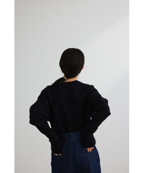 STYLEMIXER(スタイルミキサー)の「ショルダーフォルムニット(ニット/セーター・レディース・アイボリー/ブラック/グリーン/イエロー・FREE)」の16枚目の写真