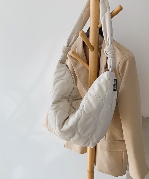 Burner(バーナー)の「【OKUOKU 0909】キルティング ショルダー バッグ oku-bag-575-35(ショルダーバッグ・レディース・ホワイト/ブラック/グレー/ブラック系その他・FREE)」の7枚目の写真