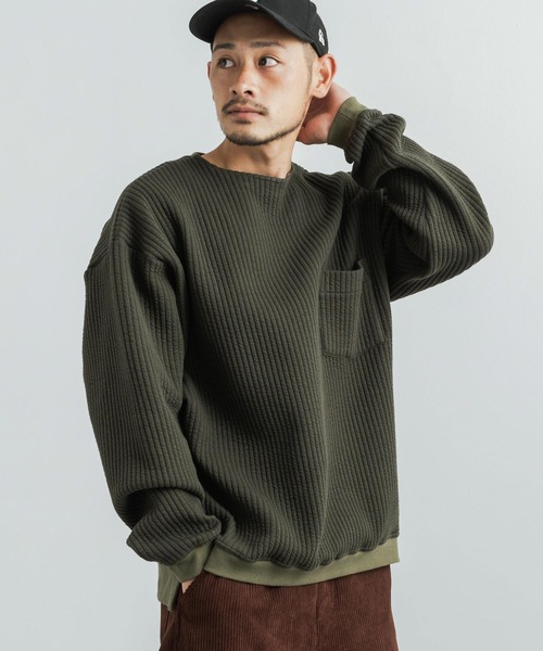 Audience(オーディエンス)の「日本製 コットンキルト クルーネックプルオーバースウェット オーバーサイズ AUD6380(スウェット・メンズ・チャコール/ネイビー/ブラック/オリーブ系/ブラック系/オリーブ・L/XL/M)」の4枚目の写真