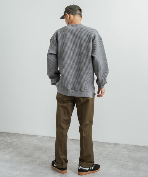 Audience(オーディエンス)の「日本製 コットンキルト クルーネックプルオーバースウェット オーバーサイズ AUD6380(スウェット・メンズ・チャコール/ネイビー/ブラック/オリーブ系/ブラック系/オリーブ・L/XL/M)」の8枚目の写真