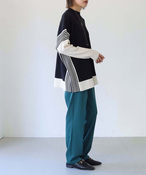 vingtrois（バントロア）の「【Vingtrois】クルーネックボーダーポンチョニット（ニット/セーター・レディース・グリーン/モカ/ホワイト×ブラック/ブラック×ホワイト・M）」の22枚目の写真