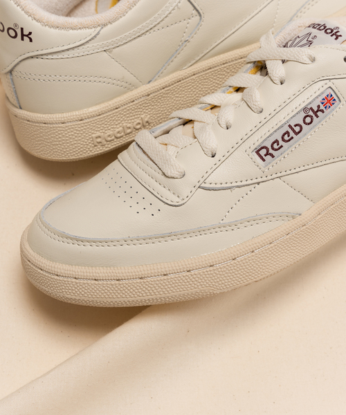 Reebok SLOBE IENA　別注　アイボリー スニーカー　レトロ セール】REEBOK/リーボック SLOBE別注 CLUB C（スニーカー