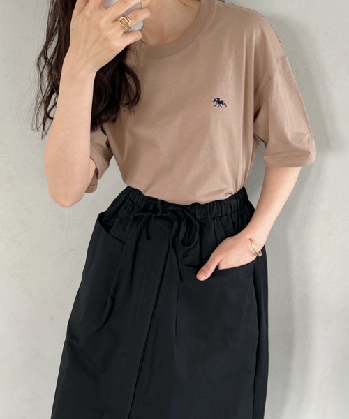 POLOCHAMPS(ポロチャンプス)の「【POLOCHAMPS/ポロチャンプス】 別注 ワンポイント刺繍 クルーネック半袖Tシャツ オーバーサイズ(Tシャツ/カットソー・レディース・ダークグリーン/ブラック/ネイビー/ベージュ/ホワイト/ライトグレー・M/L/XL)」の19枚目の写真